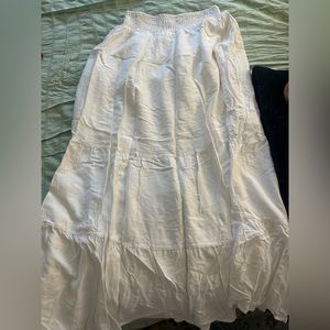 White maxi skirt with pockets from Amazon size L